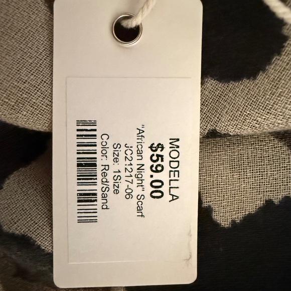 Chic Leopard Print Patchwork Scarf 🇧🇸 - Lightweight & Stylish - Picture 8 of 10